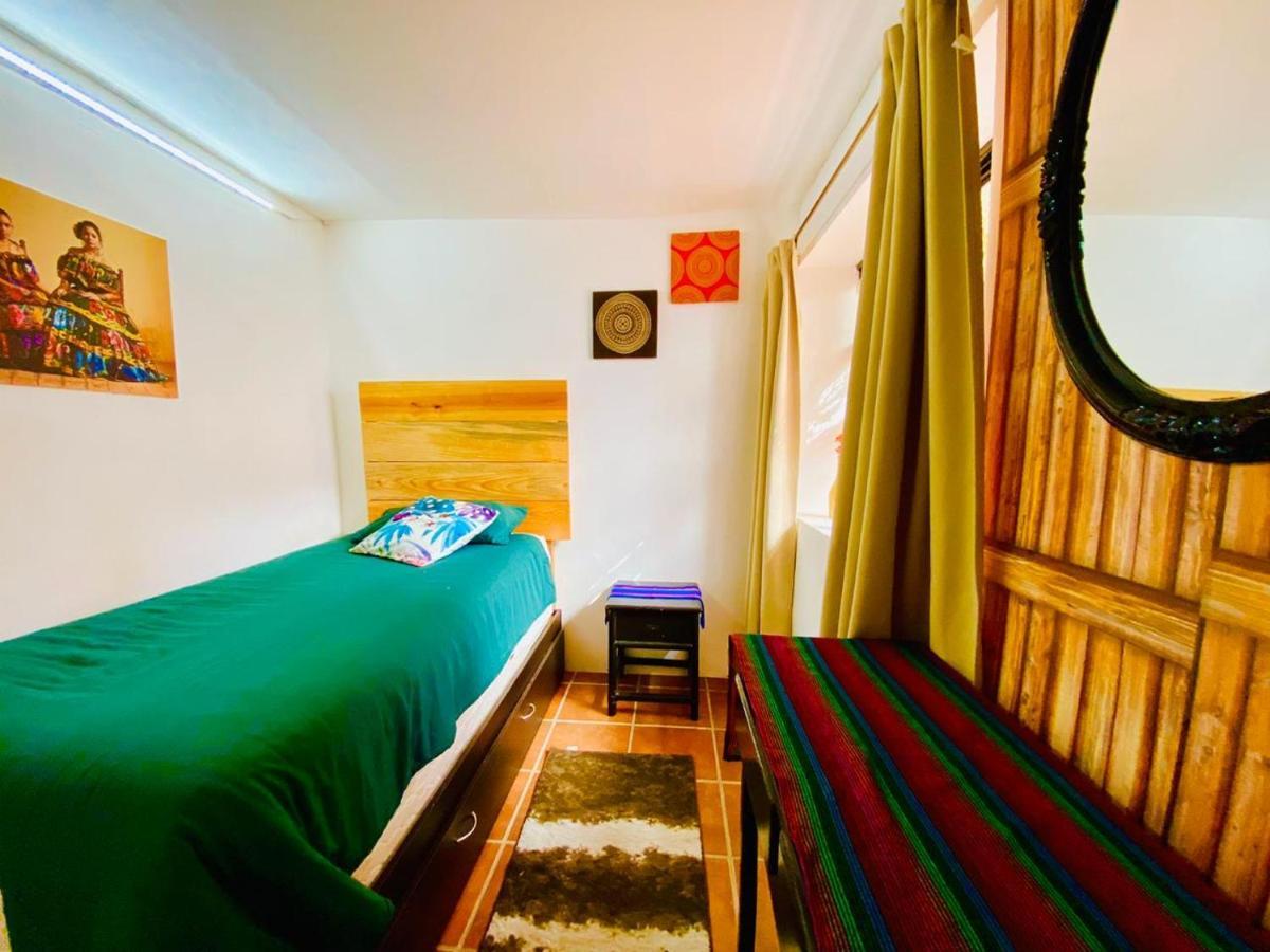 Отель Casa Mexicana Гуанахуато Экстерьер фото